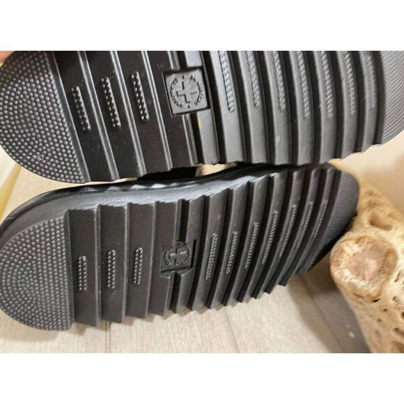 NWT Dr. Martens Myles Platform Sandal Size 8 - Picture 9 of 10